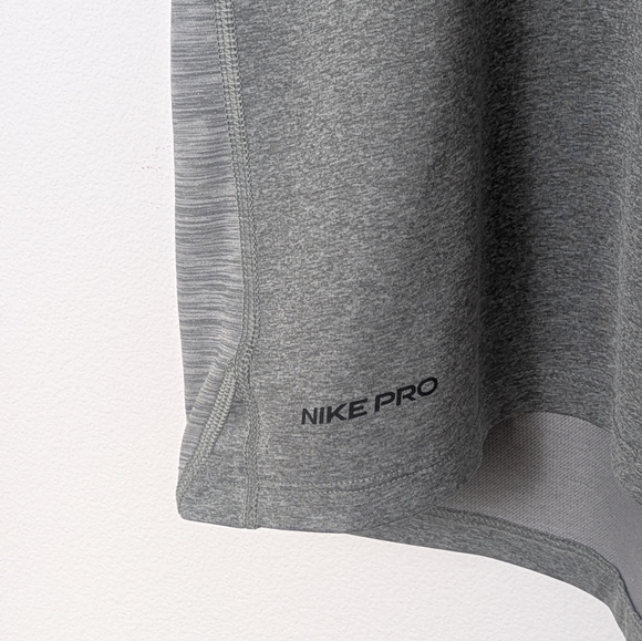 Nike Pro Men's Size Slim 2XL Training Active T-shirt Top Shirt Gray BV5633 EUC - Picture 2 of 9